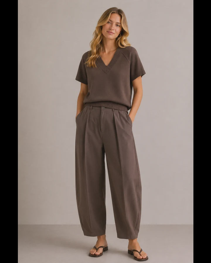 Lila Short Sleeve V Knit / Chocolate