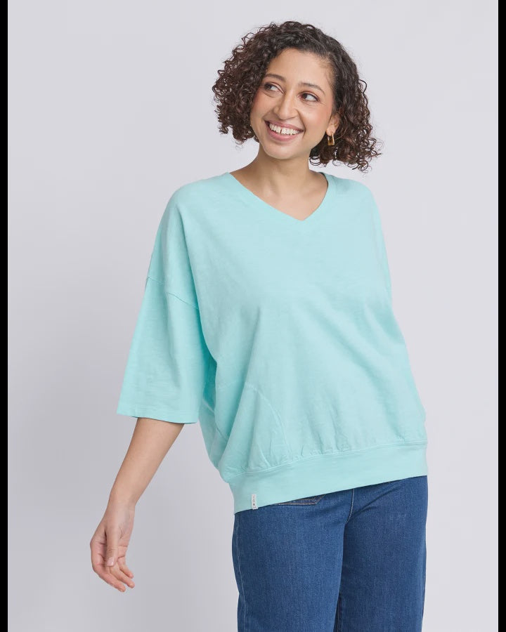 Maize Vee Neck / Tonic Blue