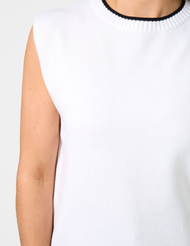 Jenni Vest - White