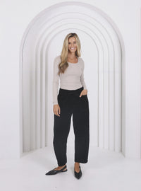 Leo Barrel Jeans Corduroy - Black - Preorder - Girl Next Door Fashion