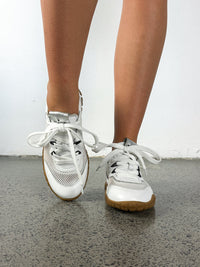 Luxe Runner - Mesh Ivory/Pink