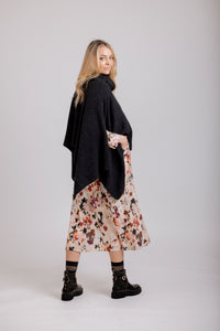 Nessie Cape - Charcoal