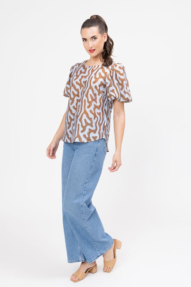 Relaxed Carefree Top - Chai Wave