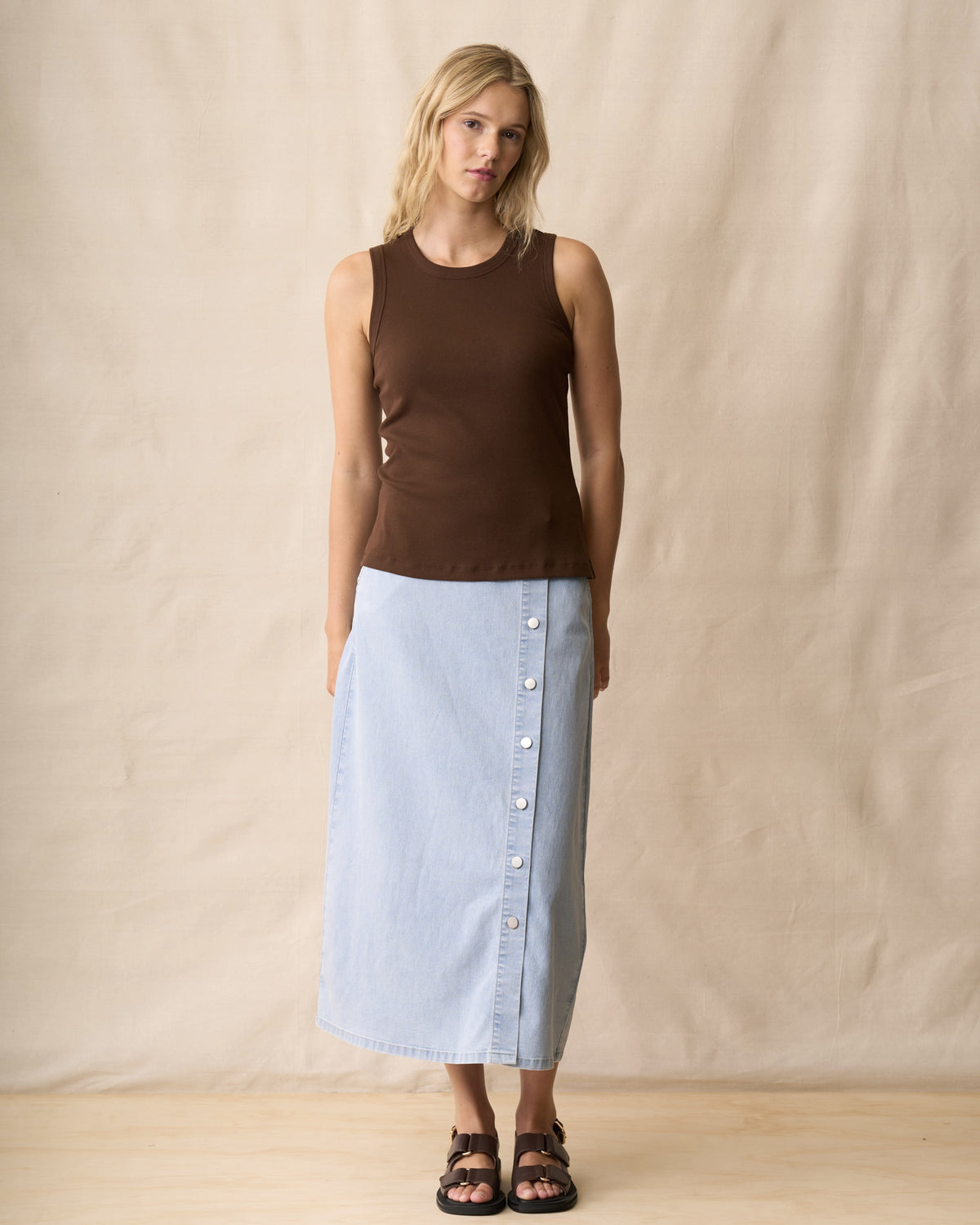 Noah Tank / Carob