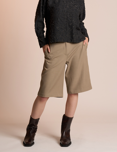 The Jetts Short - Dune - Girl Next Door Fashion