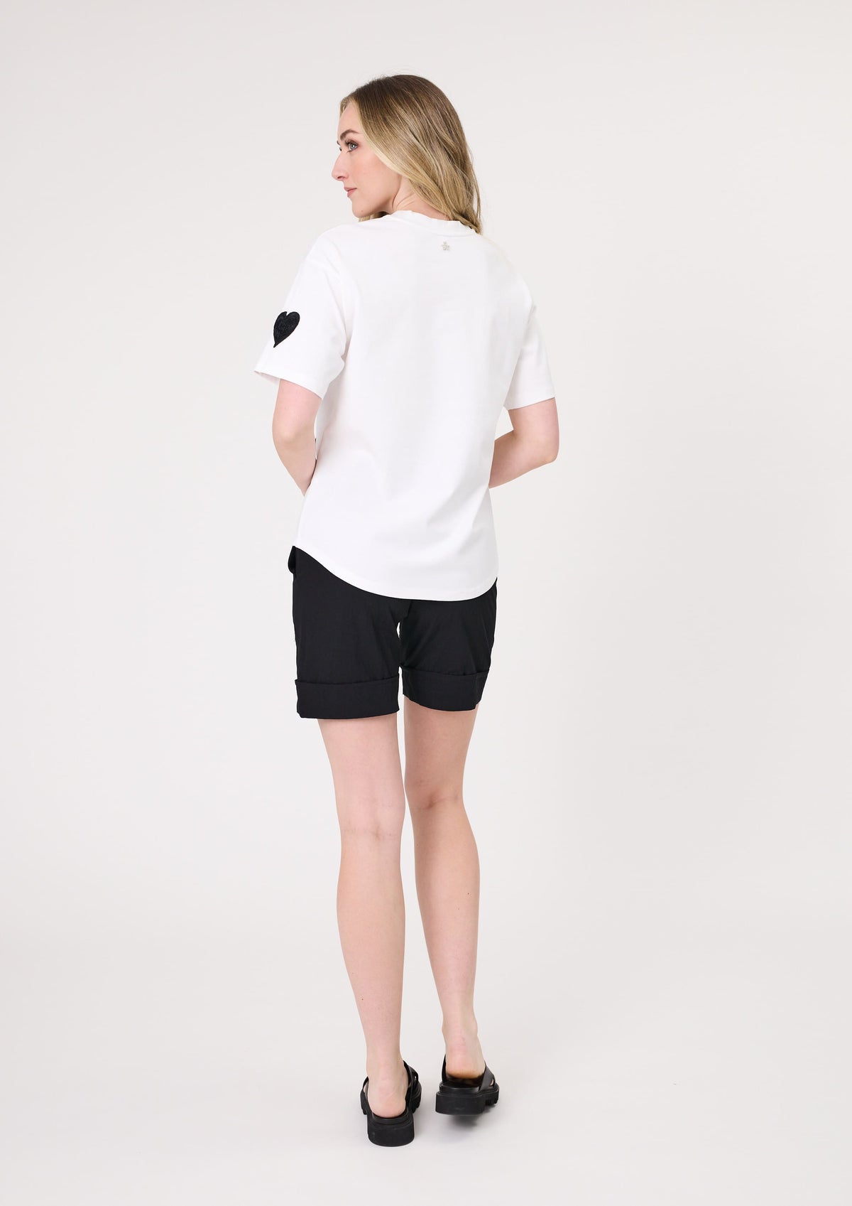 Valentina Tee - White
