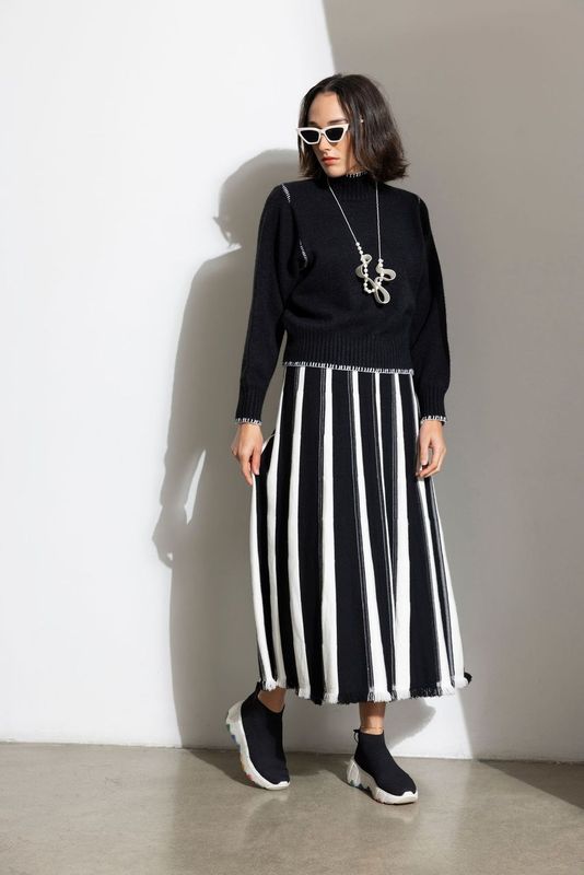 Valkyrie Skirt - Black/White