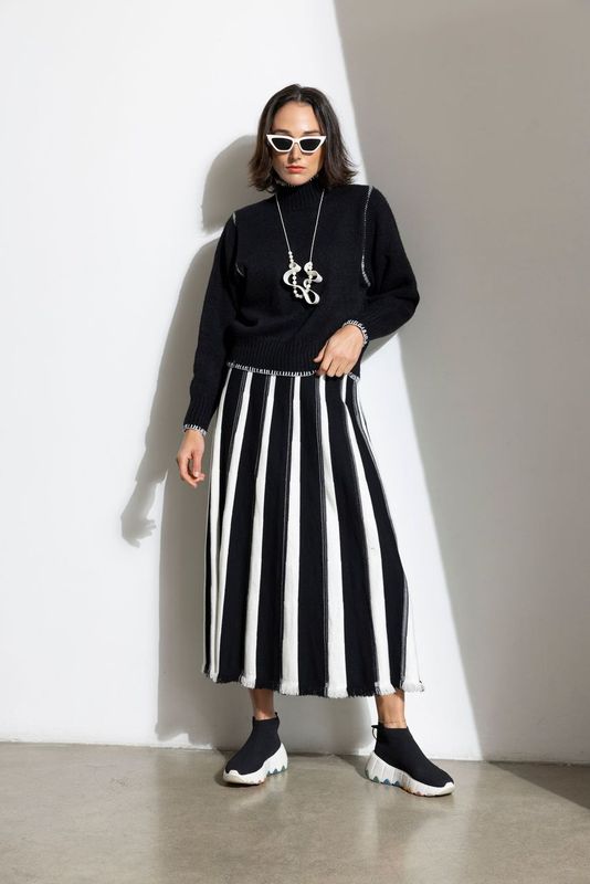 Valkyrie Skirt - Black/White