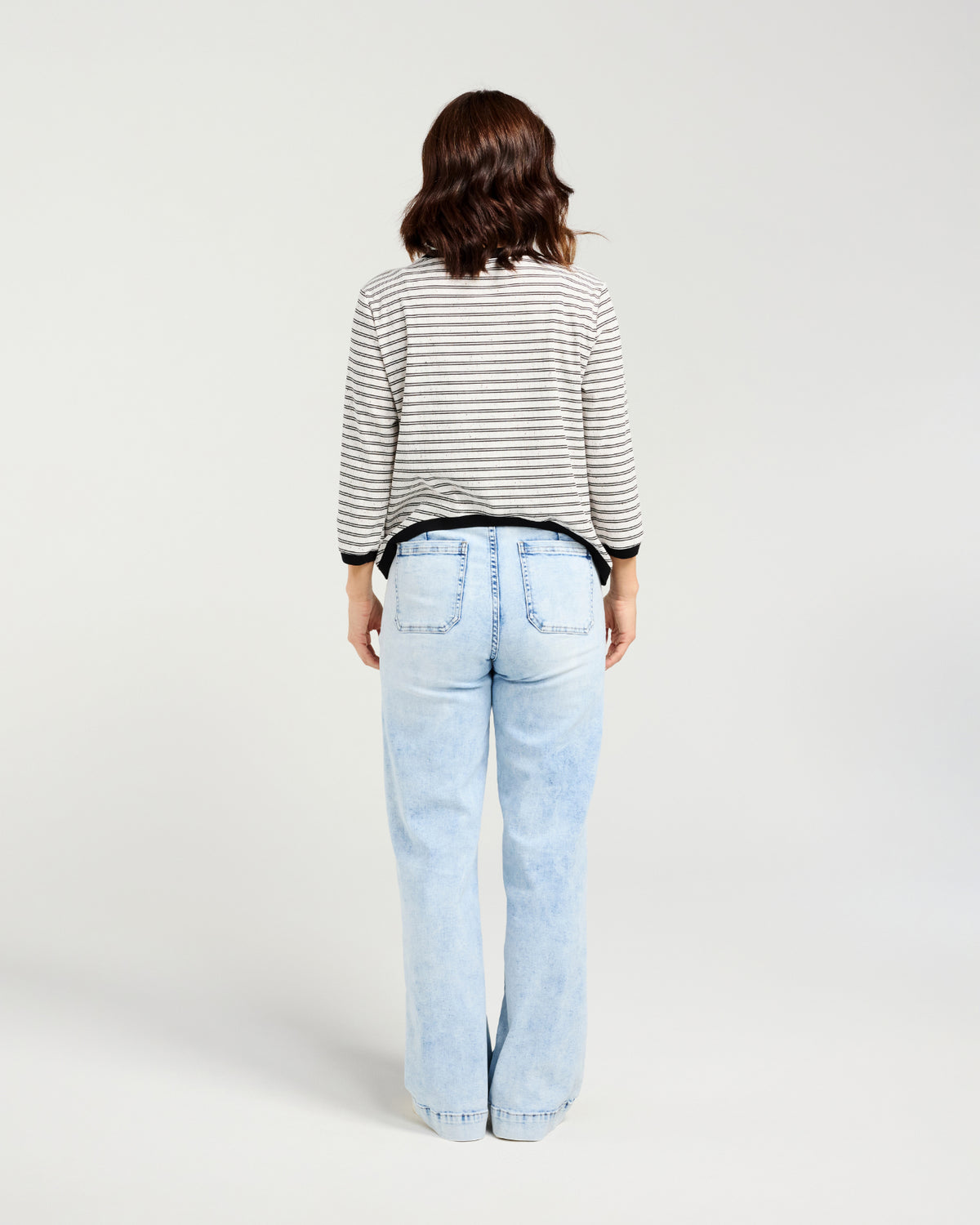Quinn Cardi - Ebony Fleck