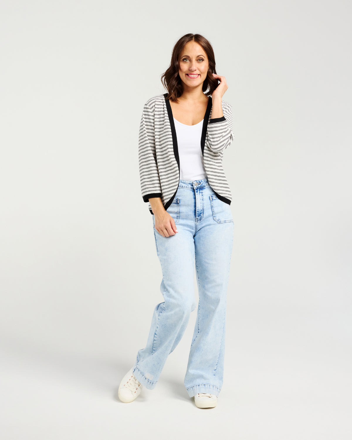 Quinn Cardi - Ebony Fleck