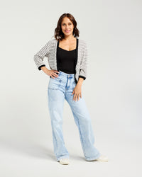 Quinn Cardi - Ebony Fleck