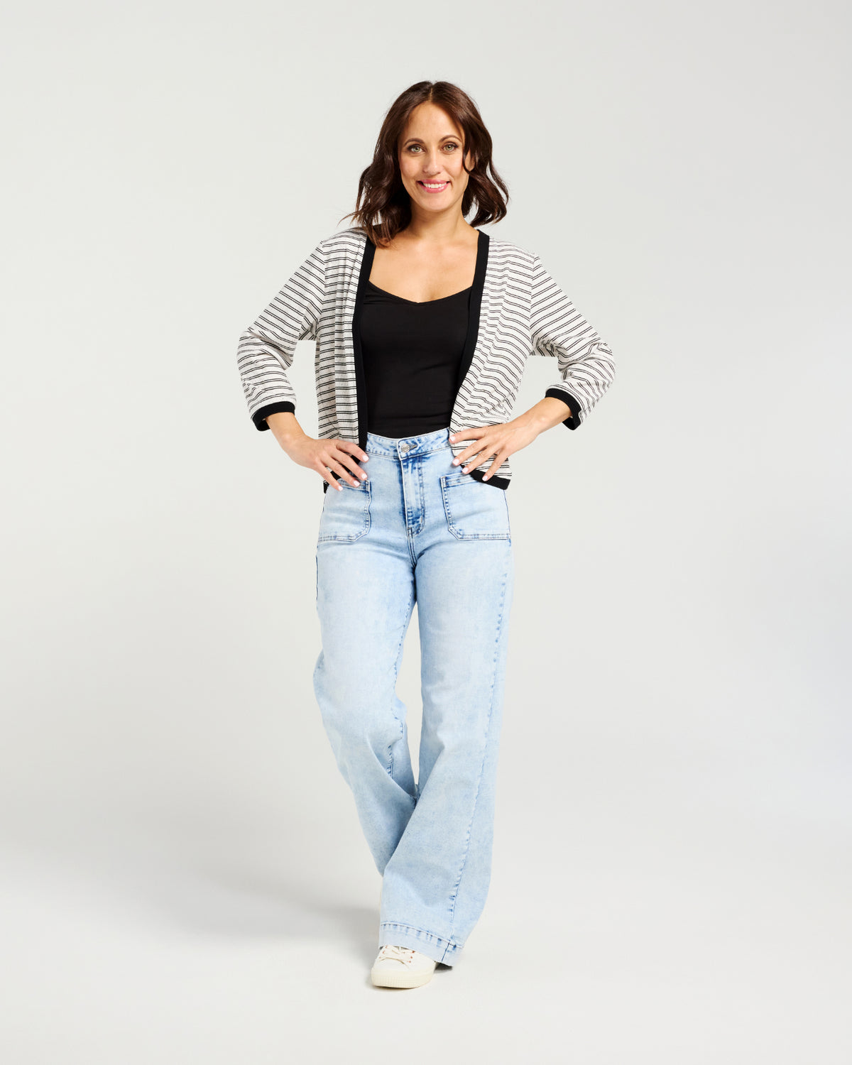 Quinn Cardi - Ebony Fleck
