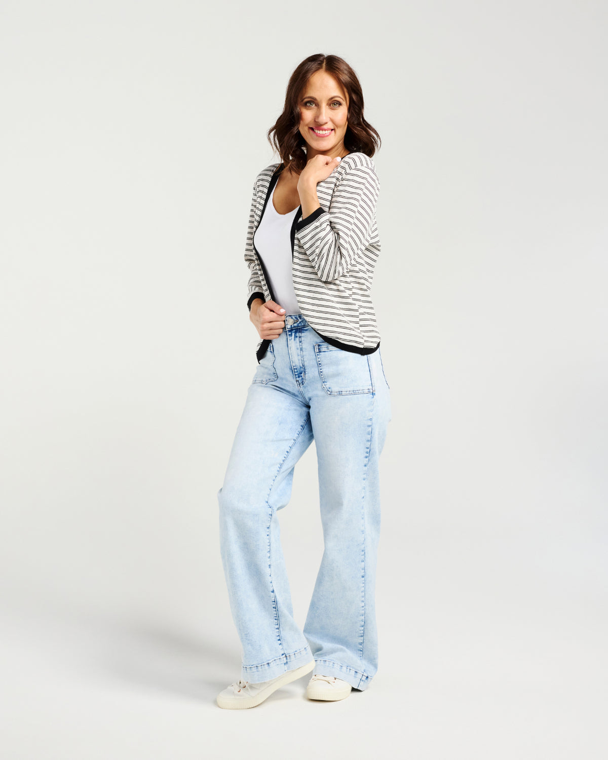 Quinn Cardi - Ebony Fleck