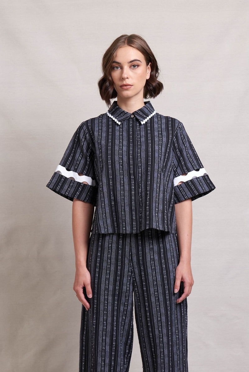 Zig Zag Shirt - Black Stripe