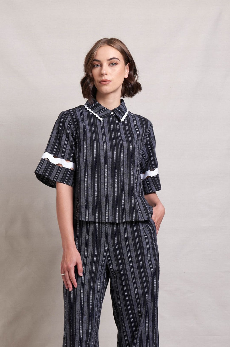 Zig Zag Shirt - Black Stripe