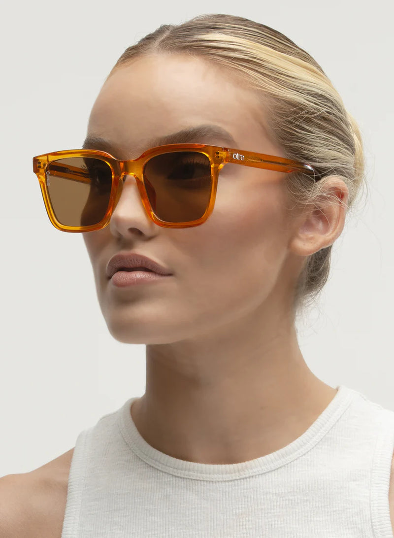 Fyn Sunglasses - Transparent Orange/Brown