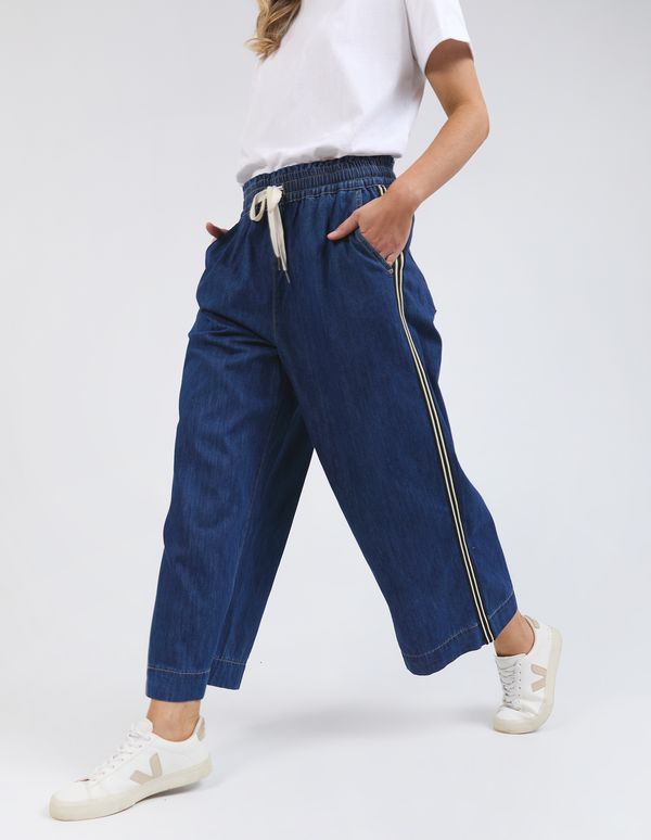 Greta Wide Leg Pant - Dark Blue Wash side stripe