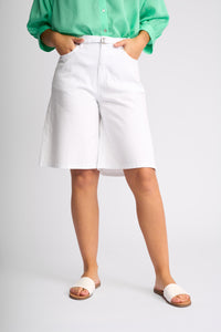Zuri Short / White Denim