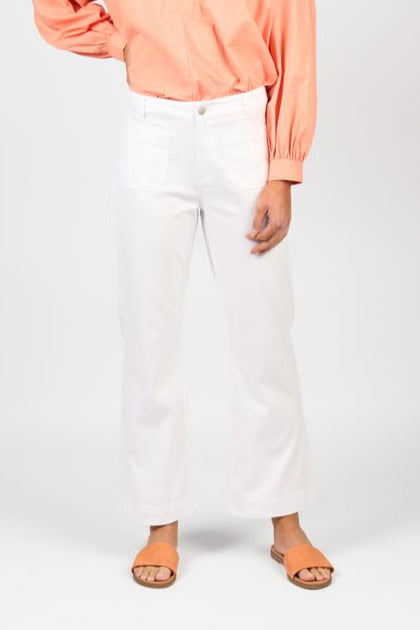 Straight Leg Ankle Grazer Jean w Front Patch Pockets - White Denim