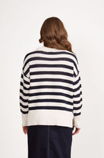 Round Neck Relaxed Jumper - Off White/Ink