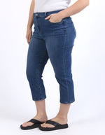 Mollie Capri Jean - Mid Blue Wash