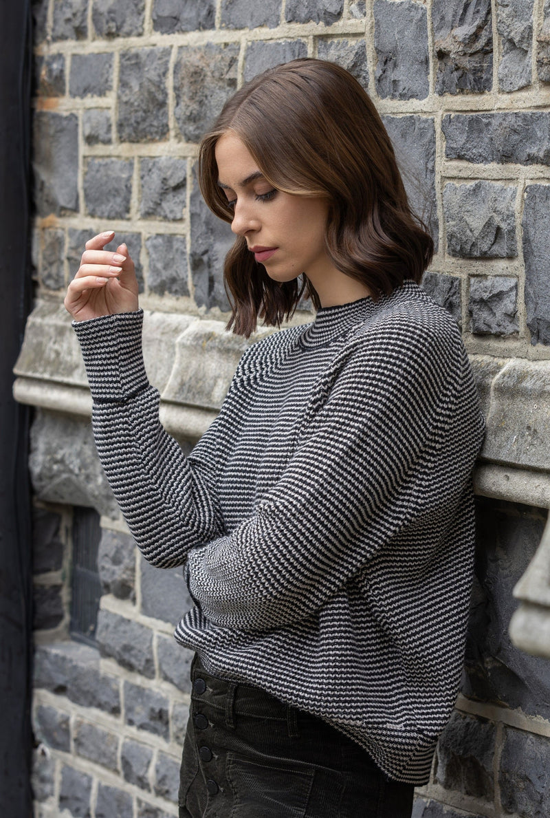 Mia Sweater - Black/Oatmeal