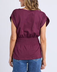 Nelle Tee - Merlot