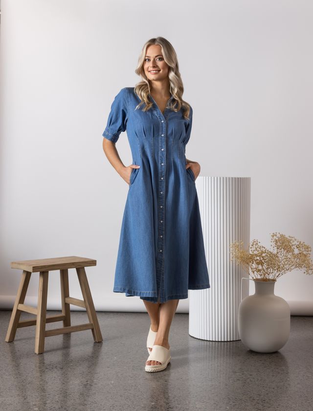 Cap Slv Shaped Waist Button Up Dress w Pockets - Mid Wash